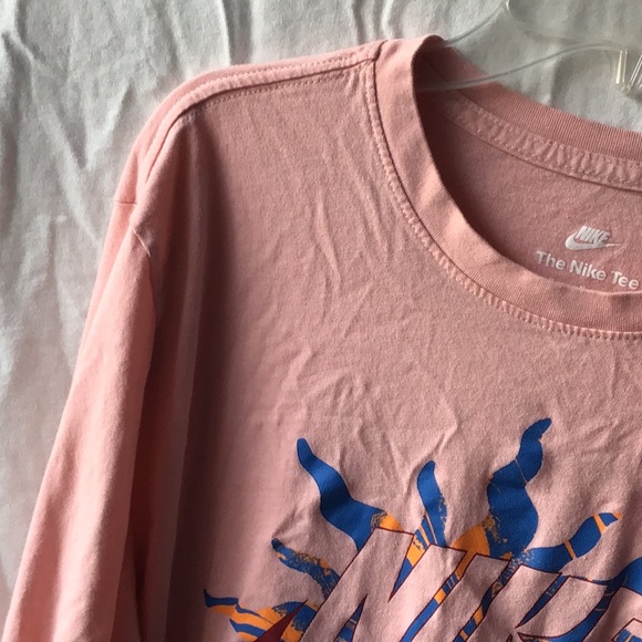 Nike Peach/Pink long sleeve Top - Picture 2 of 11